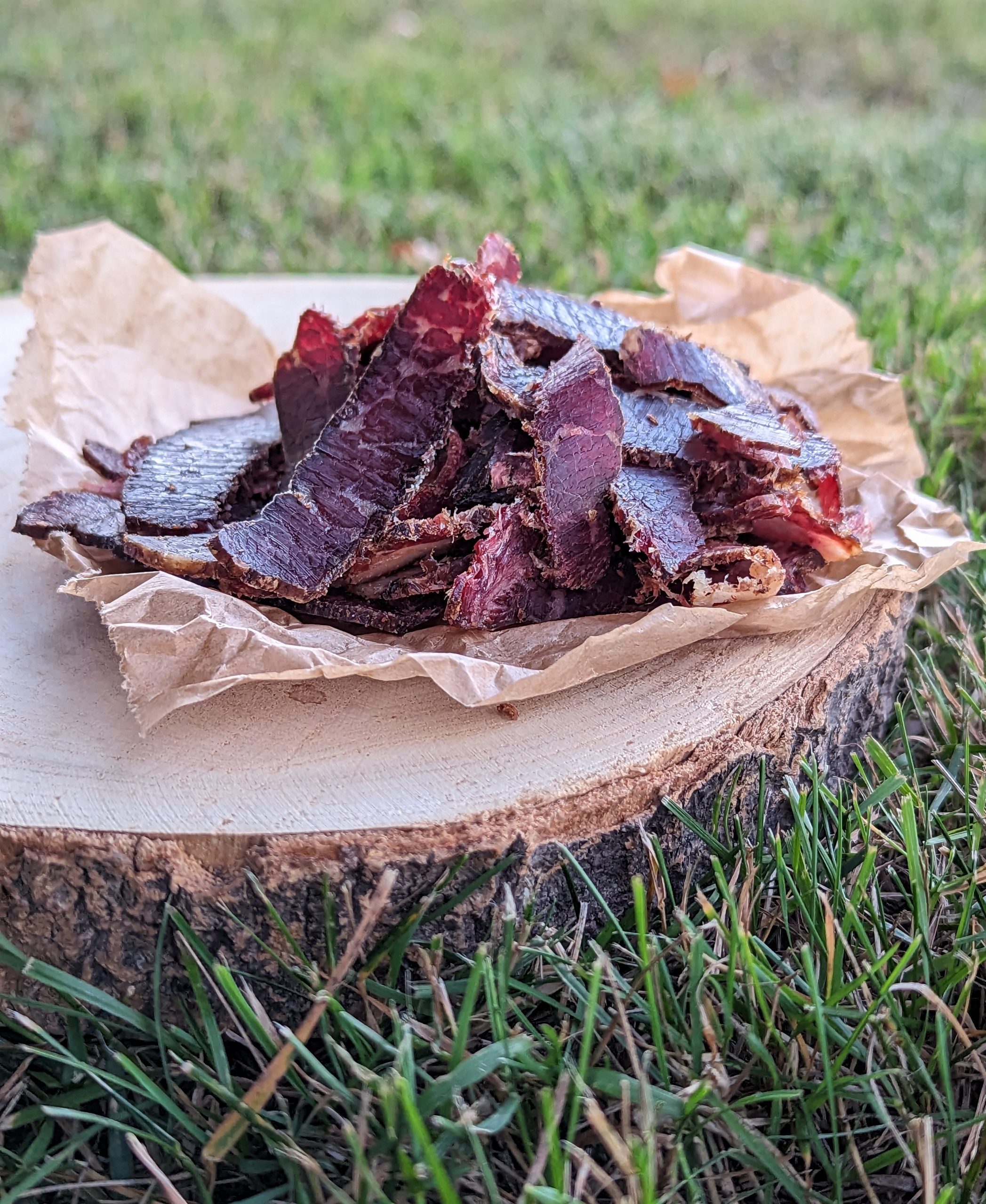 Biltong ist eine südafrikanische Trockenfleischvariante, die sich hervorragend als Proviant für unterwegs eignet.